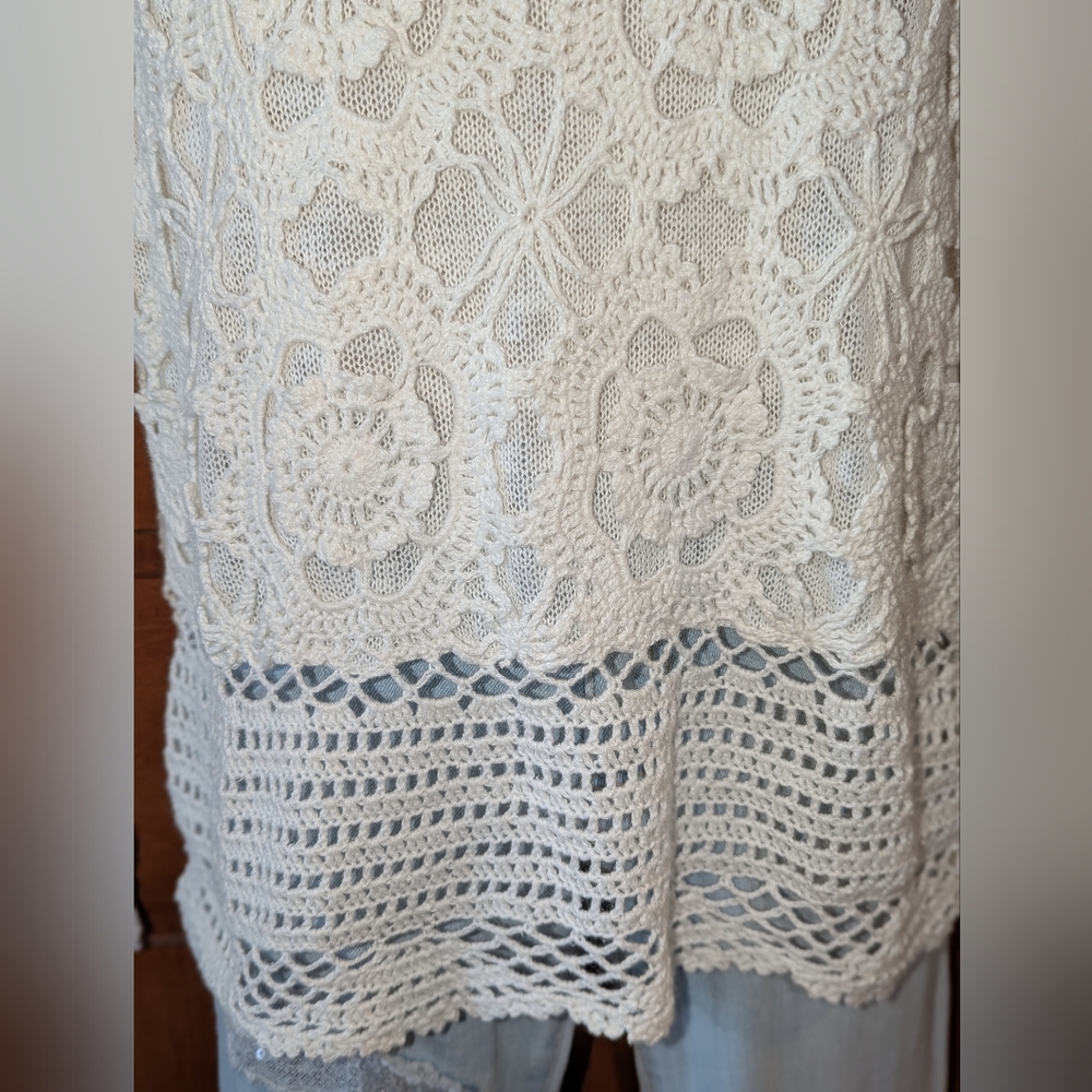 Celina Yang Crochet Women's Sweater‎ - Picture 3 of 7